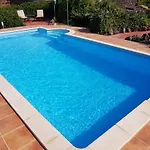 Jaretas - Rural Con Piscina Apartmán