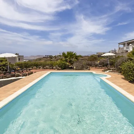 Apartman Jaretas - Rural Con Piscina Las Breñas